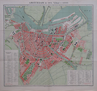 Schmüll, J. H. (editor) - Plattegrond van Amsterdam in 1904, met alle noodzakelijke aanwijzingen voor vreemdelingen. Opnieuw naar officiëele bronnen bewerkt. Schaal 1:10000.